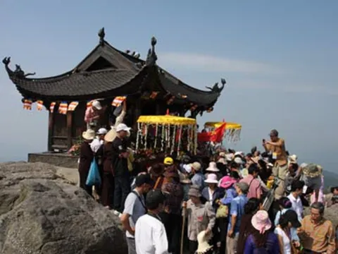 Chùa Cương Xá tổ chức Lễ khánh thành tòa Phủ Mẫu và nhận danh hiệu: “Ngôi chùa Kỷ lục Châu Á”