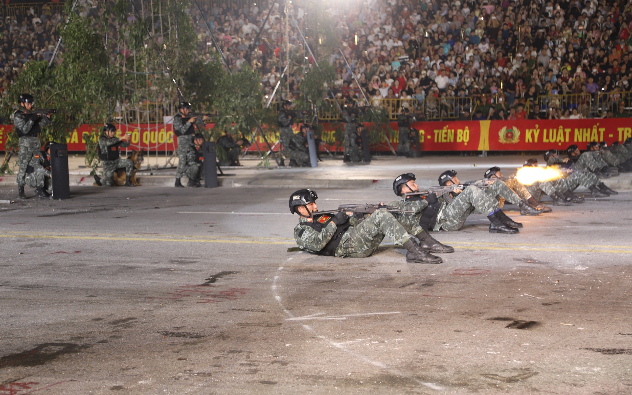 ban-sung-tieu-lien-cac-tu-the-1779638349.jpg