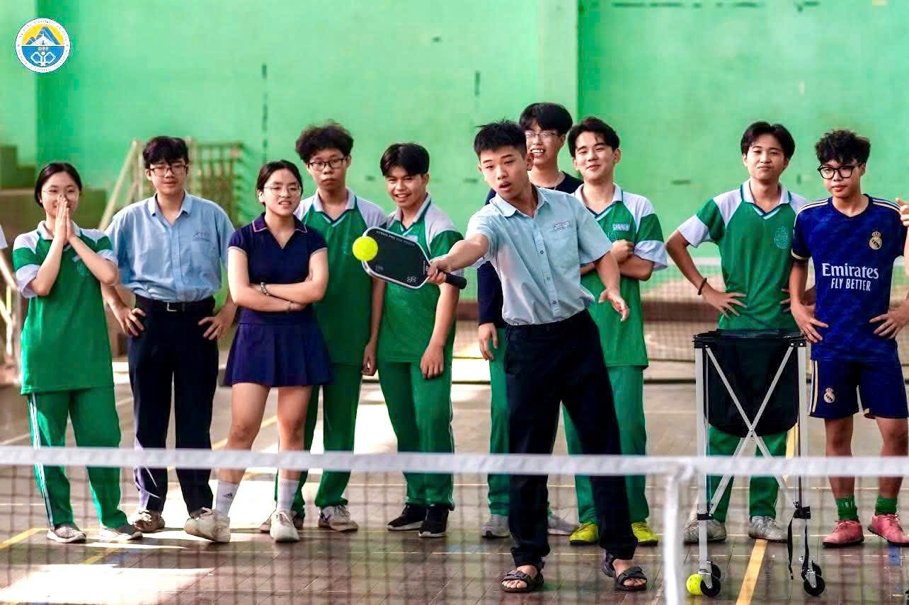 5-1780649243 5-1780649243.jpg