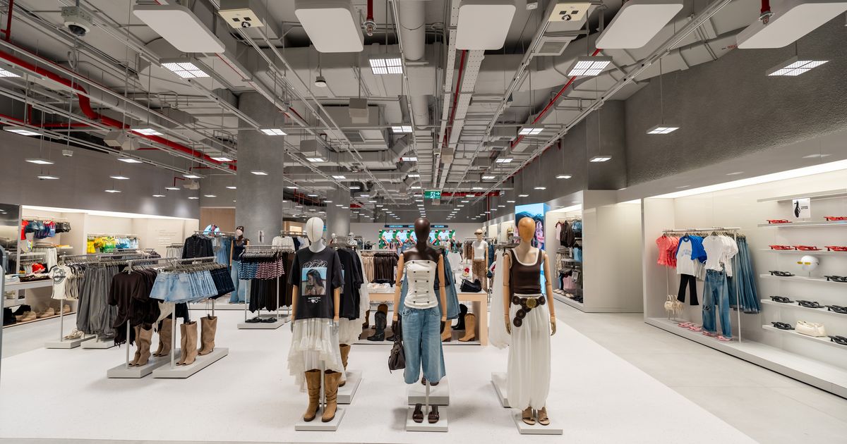 BERSHKA chính thức mở cửa hàng đầu tiên tại Việt Nam, đặt dấu ấn tại Hanoi Centre