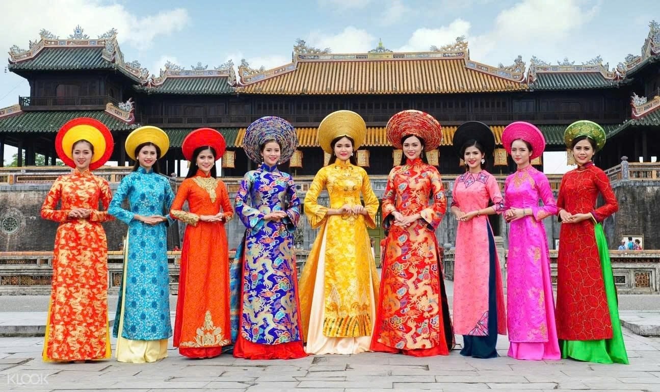 su-kien-ao-dai-hue-3-1780932552.jpg