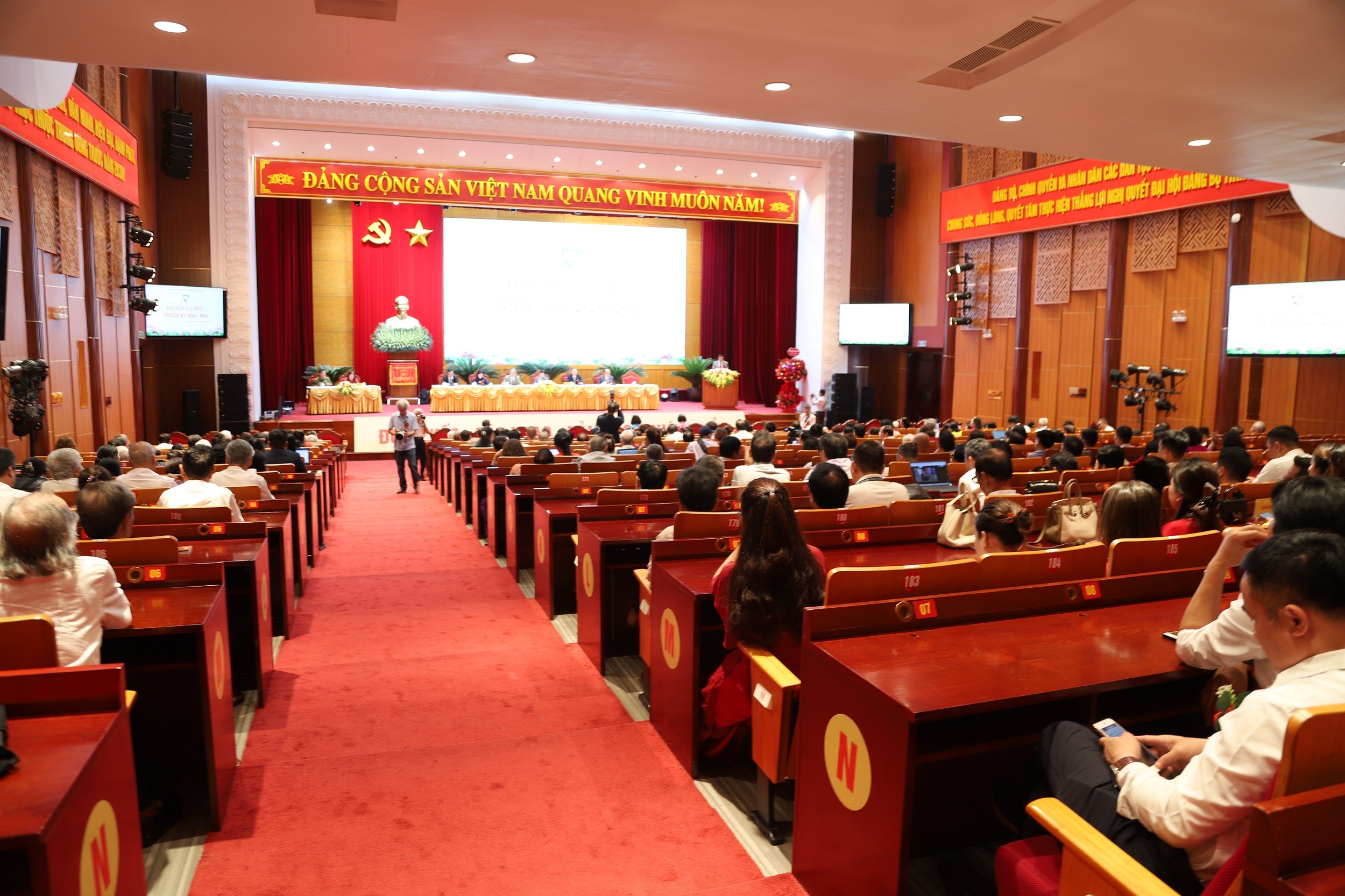 quang-canh-1783518453.jpg