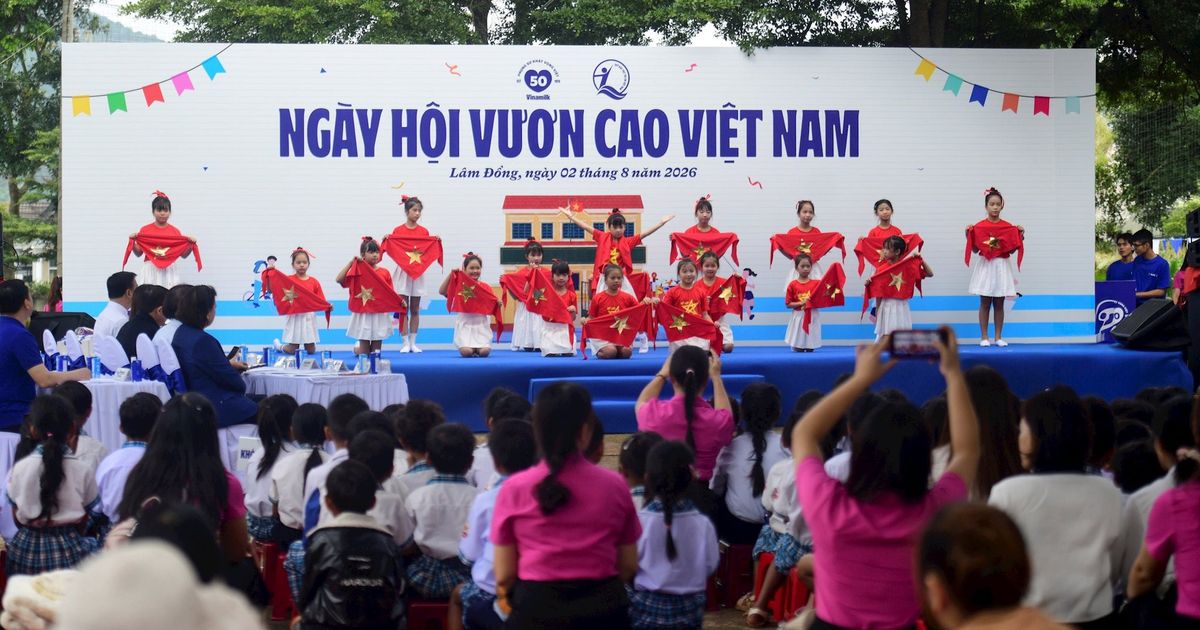 Vinamilk: 50 năm vẫn bền bỉ chăm sóc nền tảng cho thế hệ Việt Nam tương lai