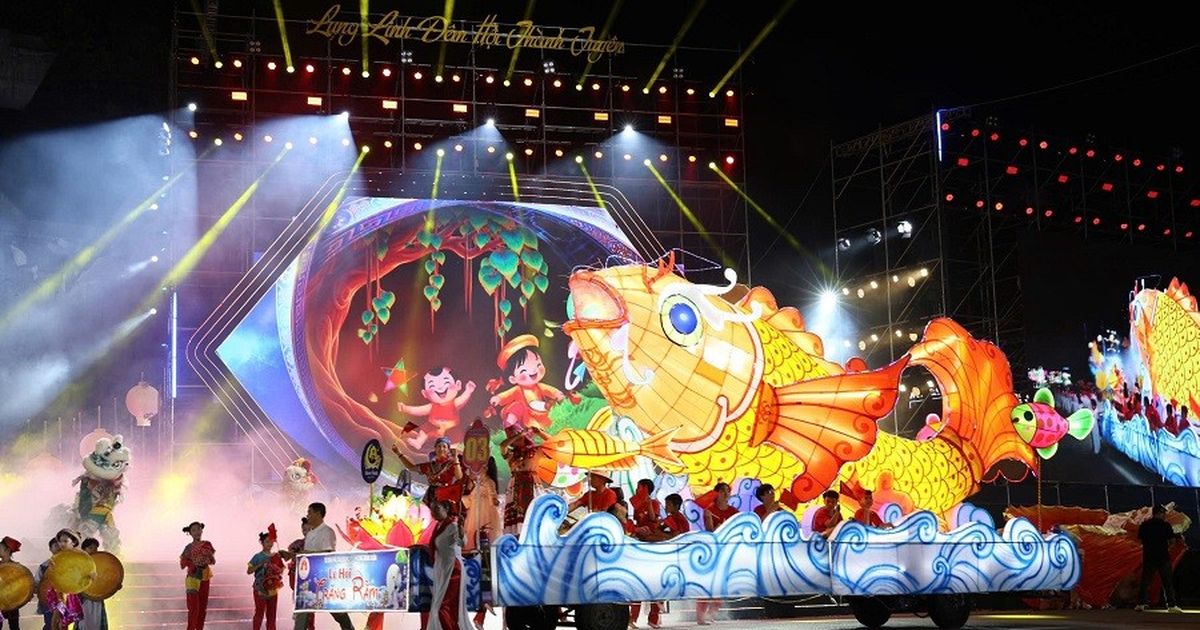 Tuyên Quang: Rực sáng đêm khai mạc Lễ hội Thành Tuyên 2026 – “Lung linh đêm hội trăng rằm”