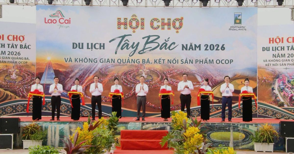 Hội chợ Du lịch Tây Bắc 2026 đưa du khách khám phá văn hóa, thưởng thức đặc sản tại Lào Cai