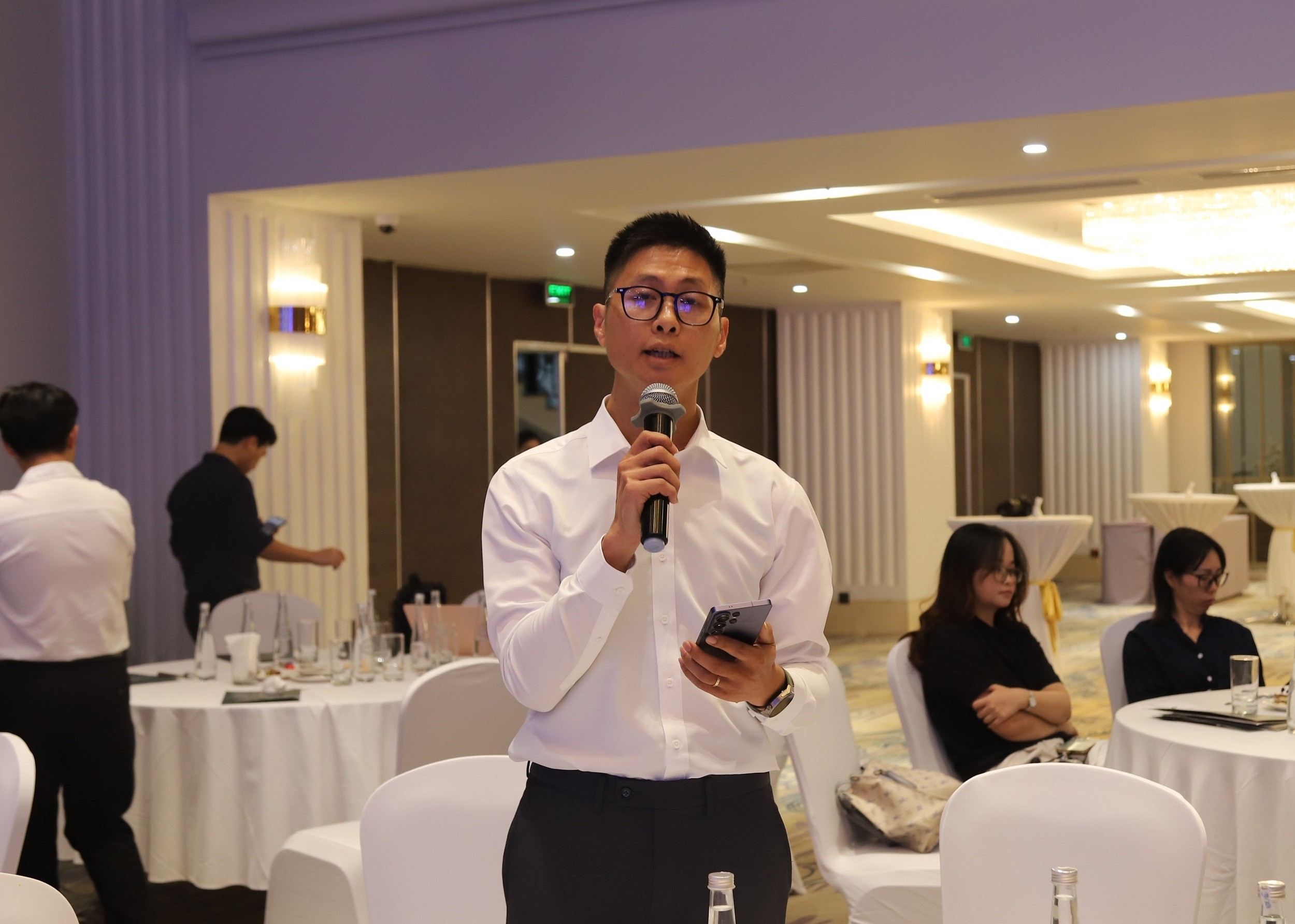 hoi-dap2-1791635013 hoi-dap2-1791635013.jpg