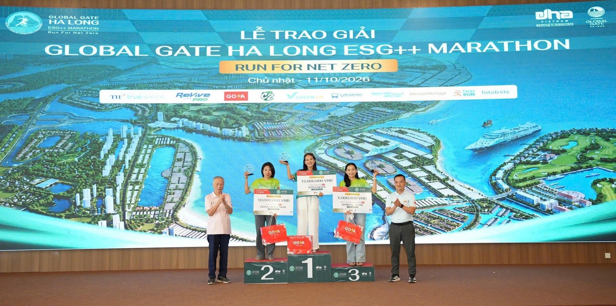 trao-giai-chung-cuoc-nu2-1791733614 trao-giai-chung-cuoc-nu2-1791733614.jpg